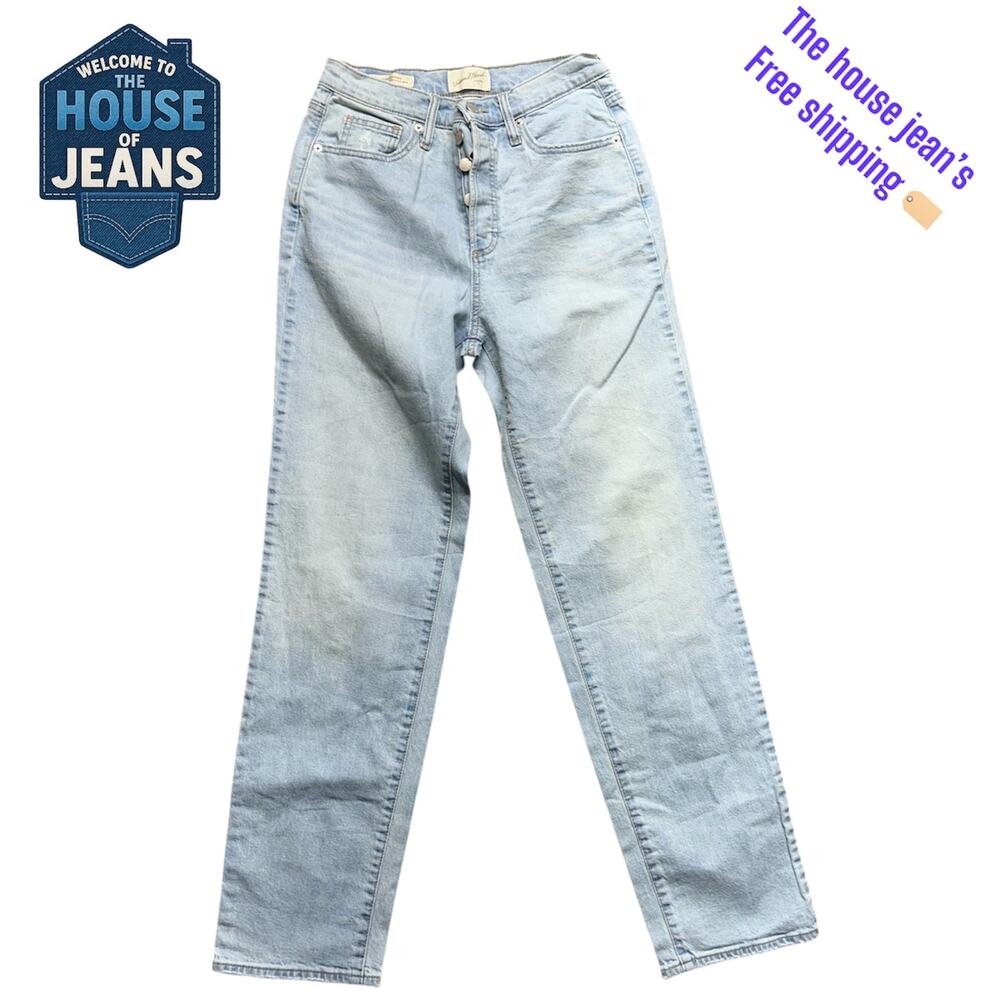 Universal Thread High Rise 90s Straight Jeans Women’s Size 6R – Light Wash